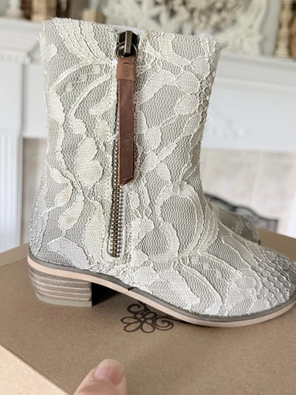 Joyfolie Child’s 10 & 13 Wren Boots in Lace Cream